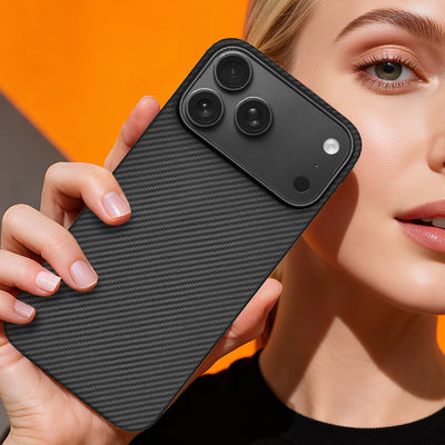 Ứng dụng tùy chỉnh Áp áo di động bằng sợi carbon Aramid với khung kim loại cho iPhone 17 Pro Max